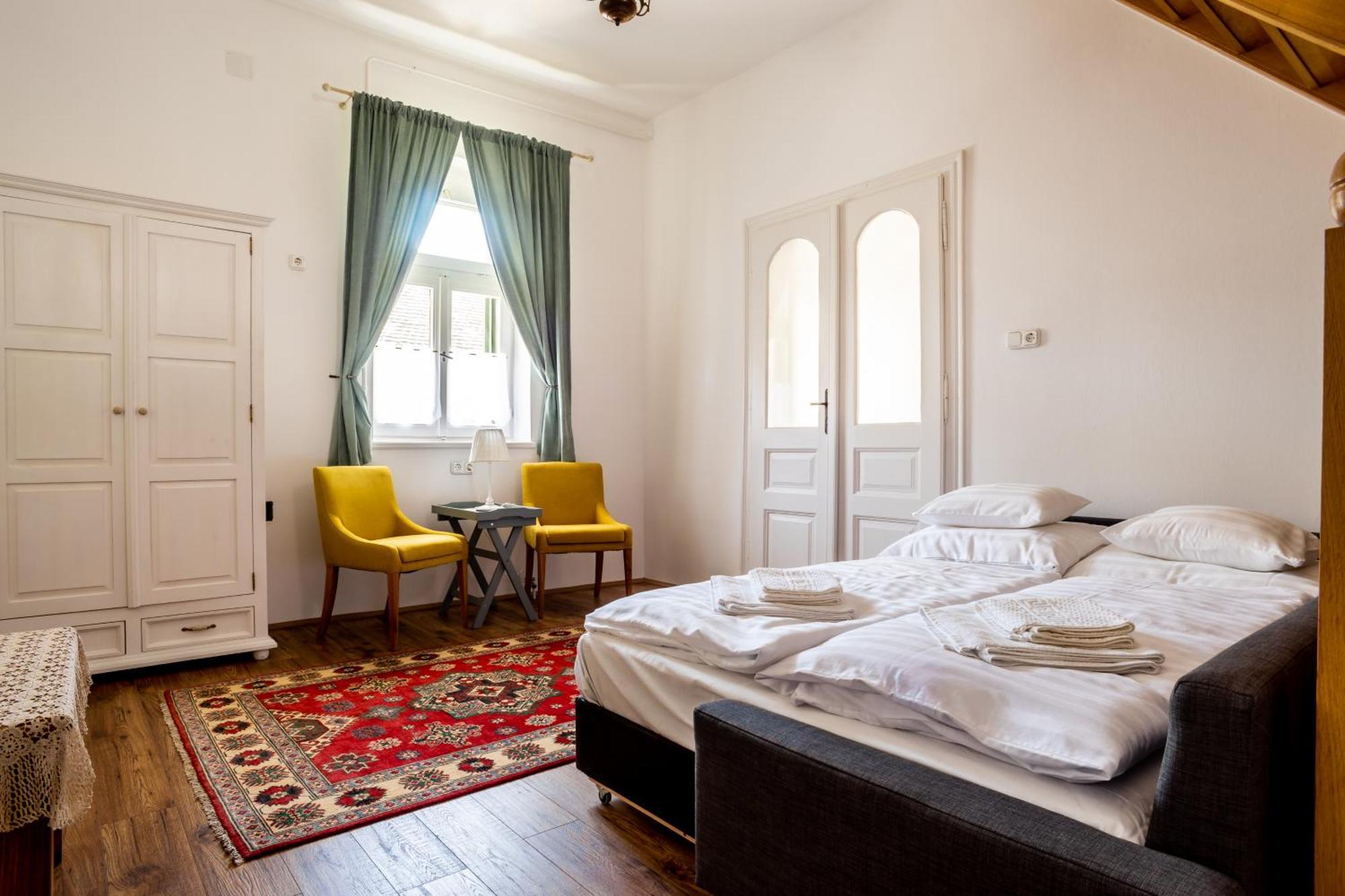 Ferienwohnung Vaj Bisztro Es Vendeghaz Palkonya Exterior foto