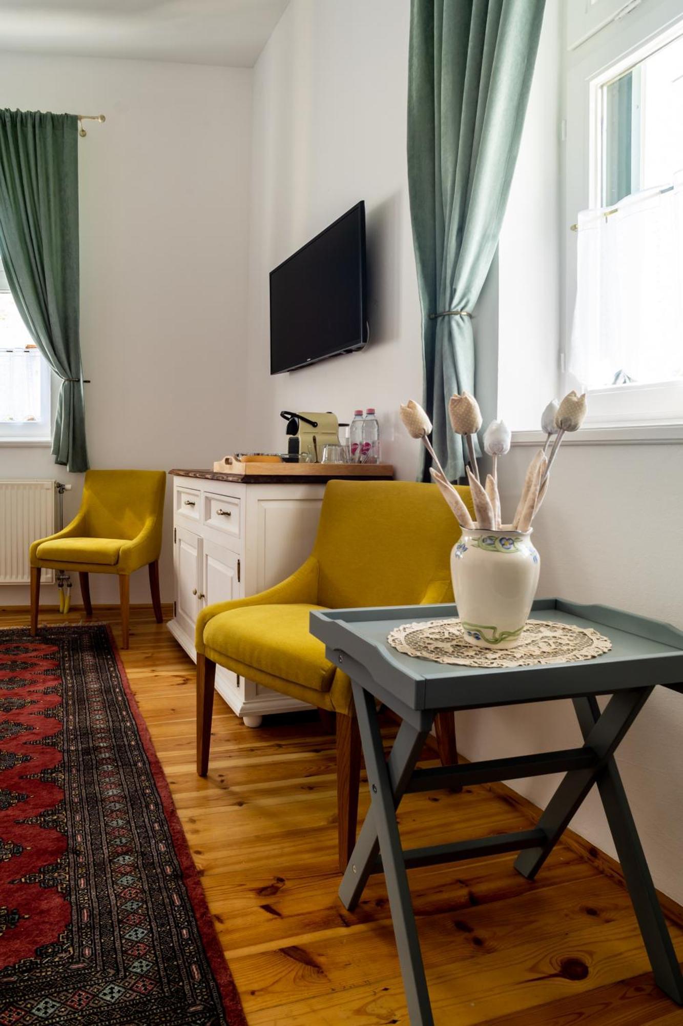 Ferienwohnung Vaj Bisztro Es Vendeghaz Palkonya Exterior foto