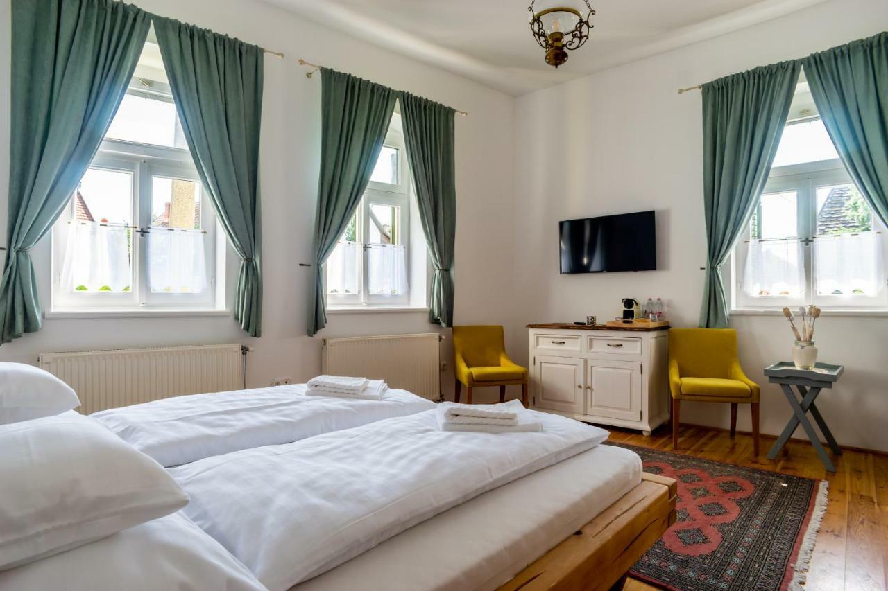 Ferienwohnung Vaj Bisztro Es Vendeghaz Palkonya Exterior foto
