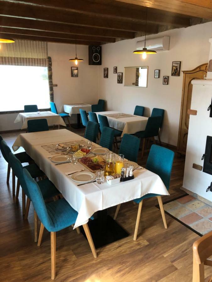 Ferienwohnung Vaj Bisztro Es Vendeghaz Palkonya Exterior foto
